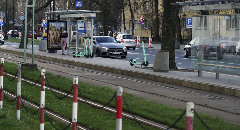 Operatorzy hulajnóg opanowali Żoliborz
