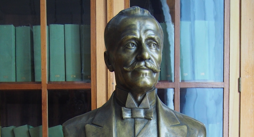 Cały wiek żoliborskiego Instytutu Chemii Przemysłowej im. prof. Ignacego Mościckiego