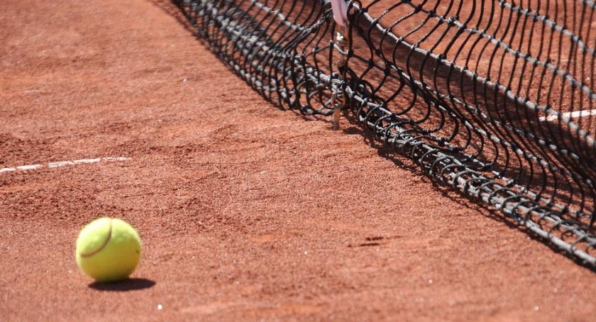 Varsowia Tenis Klub do likwidacji. Wyposażenie kortów na sprzedaż