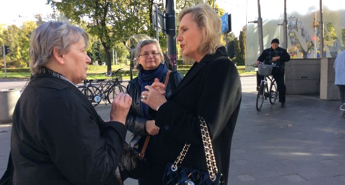 Anna Anders po amerykańsku