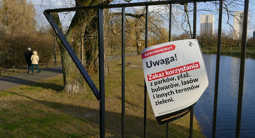 Zakaz wstępu do parku - chętnych nie brakuje