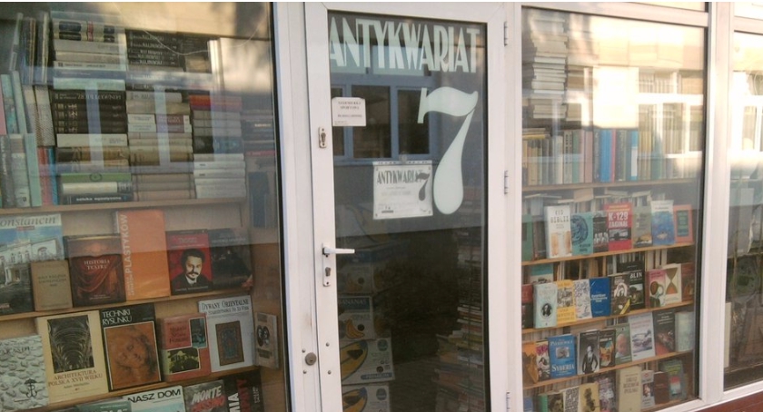 Strażnicy skarbnic wiedzy - czyli o żoliborskich  bukinistach