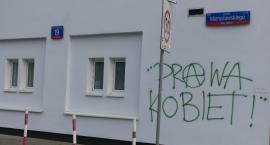 Prawa kobiet! Prawa murów!