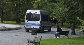 Policja poszukuje...  