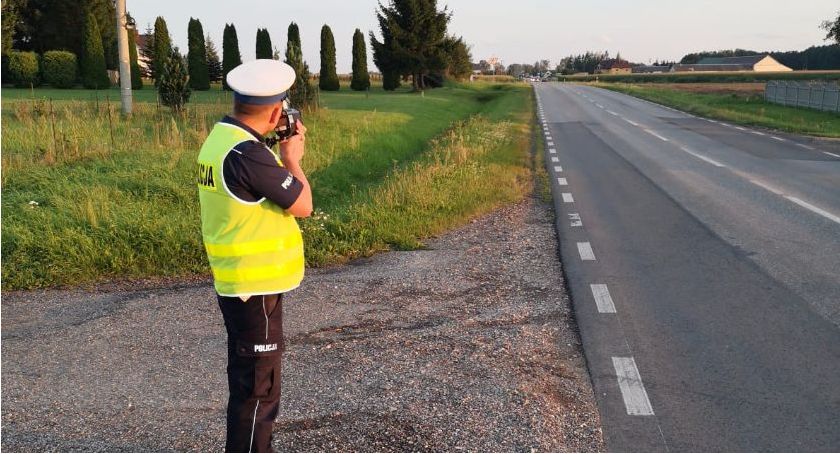 Czterech kierowców straciło prawa jazdy za przekroczenie prędkości