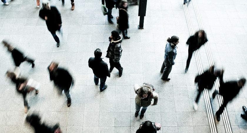 Dalszy rozwój epidemii w dużej mierze zależy od nas samych - apeluje Państwowa Inspekcja Sanitarna