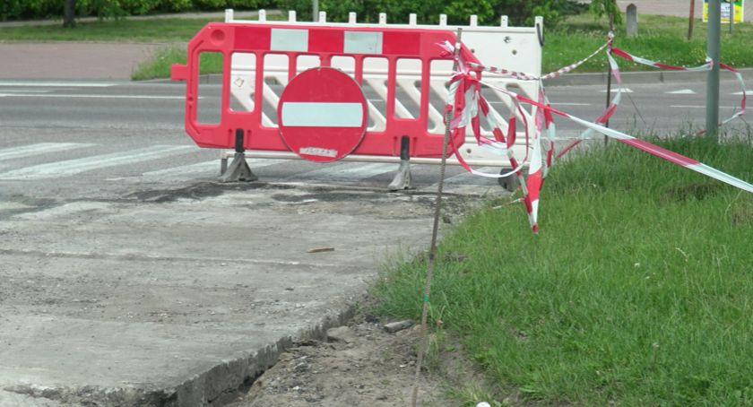 ZSM kontynuuje remont drogi osiedlowej [foto]