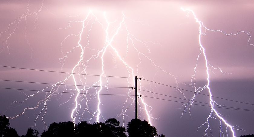 Znowu może zagrzmieć. IMGW wydało ostrzeżenie