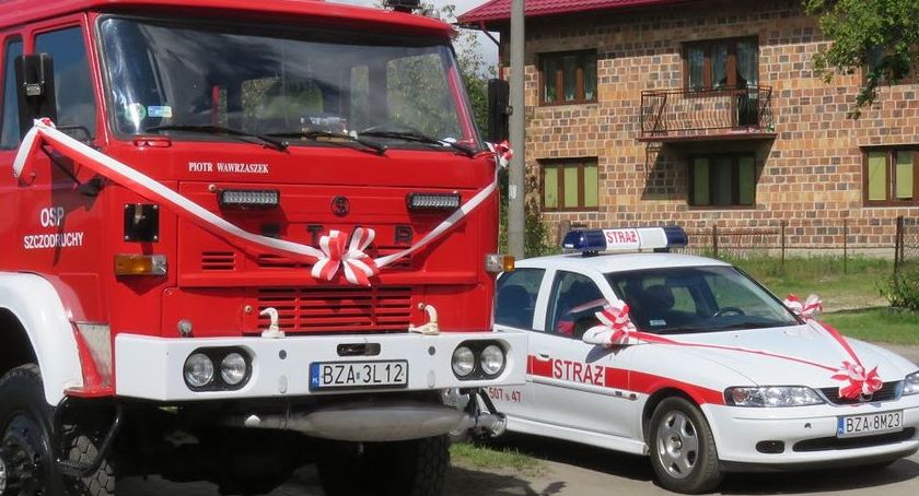 Poświęcenie i przekazanie samochodów dla jednostek OSP w gm. Kołaki Kościelne