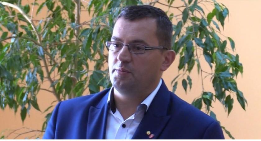 Zmiana partii? Prezesura w spółdzielni mleczarskiej? Poseł Krajewski dementuje plotki