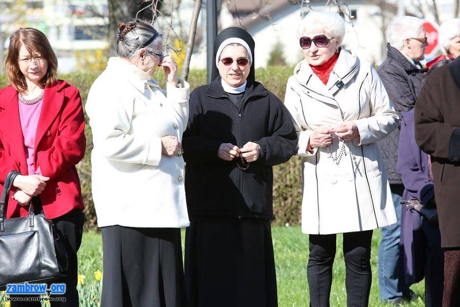 Koronka do Miłosierdzia Bożego na ulicach Zambrowa [foto]
