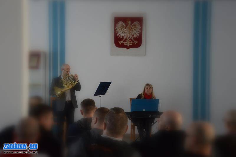 Muzyka poważna za więziennymi murami