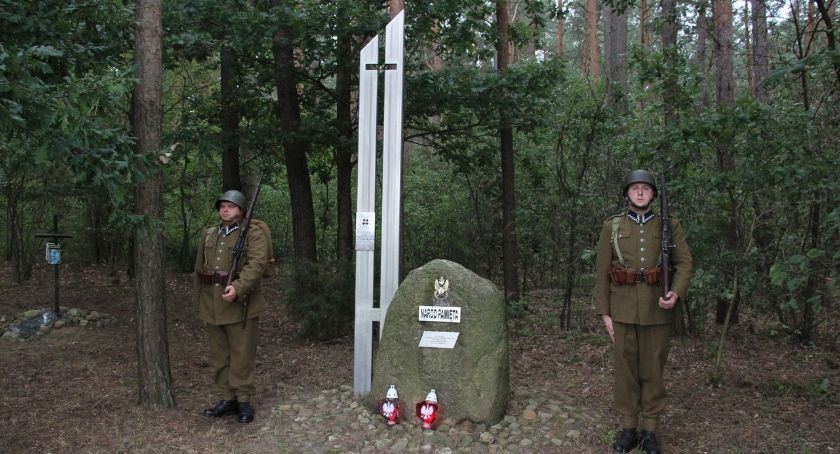 Oddali hołd poległym w bitwie o Zambrów [foto+video]