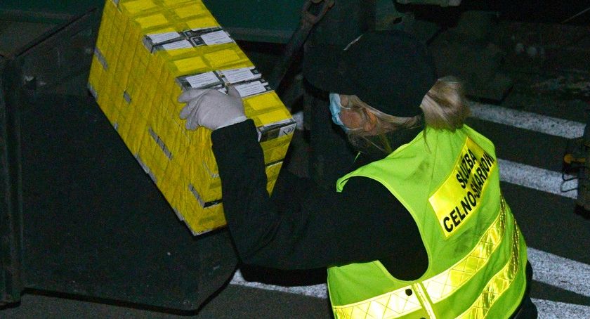 3 tys. paczek papierosów w rękach podlaskiej KAS