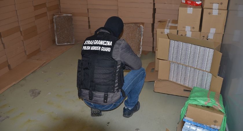 Papierosy warte blisko 950 tys. zł zabezpieczył Podlaski Oddział SG