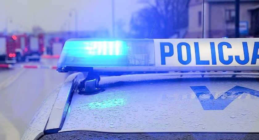 Śmiertelny wypadek w Ciechanowcu. Policja poszukuje kierowcy