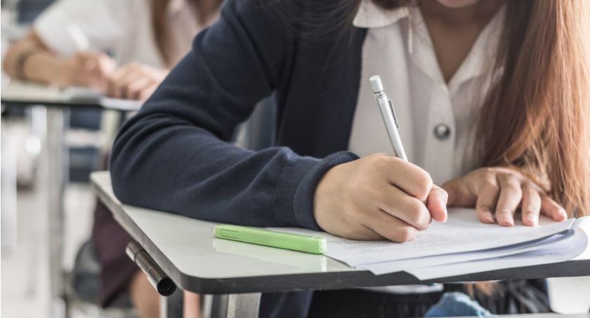 Zmiany na egzaminie ósmoklasisty i egzaminie maturalnym w 2021 r.