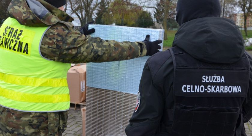 Gigantyczny transport nielegalnych papierosów w rękach podlaskich funkcjonariuszy SG i KAS [foto+video]