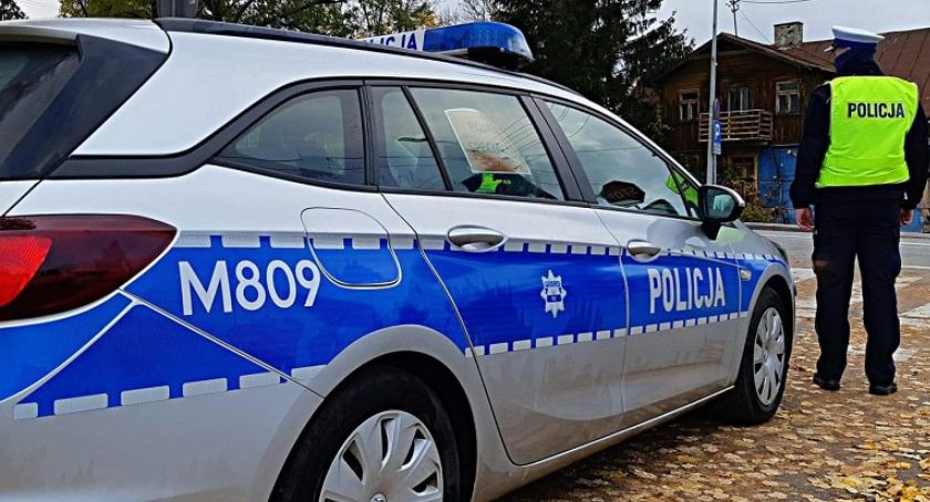 Nietrzeźwy 39-latek na motorowerze. Alkomat wskazał ponad 2 promile