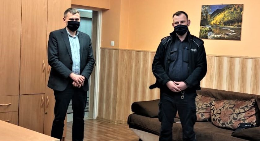 Policjanci odwiedzili wychowanków Centrum Obsługi Placówek Opiekuńczo Wychowawczych w Zambrowie