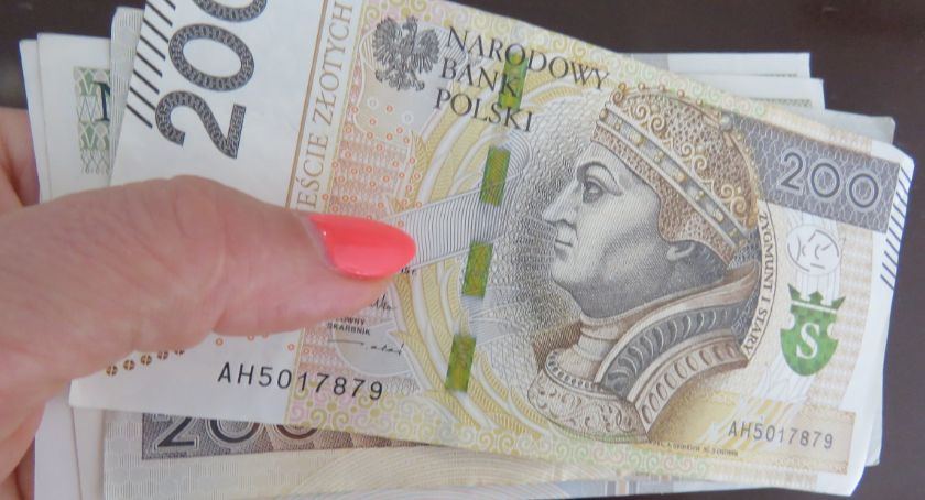 ZUS: średnio 260 zł więcej dla emerytów z rocznika 1953