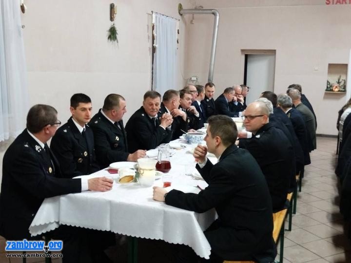 Strażacy z Laskowca podzielili się opłatkiem [foto]