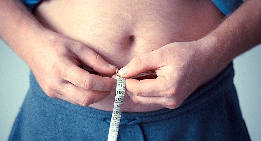 Dziś Światowy Dzień Otyłości - 1,5 h dłużej przed ekranem, prawie 2 kg więcej na wadze