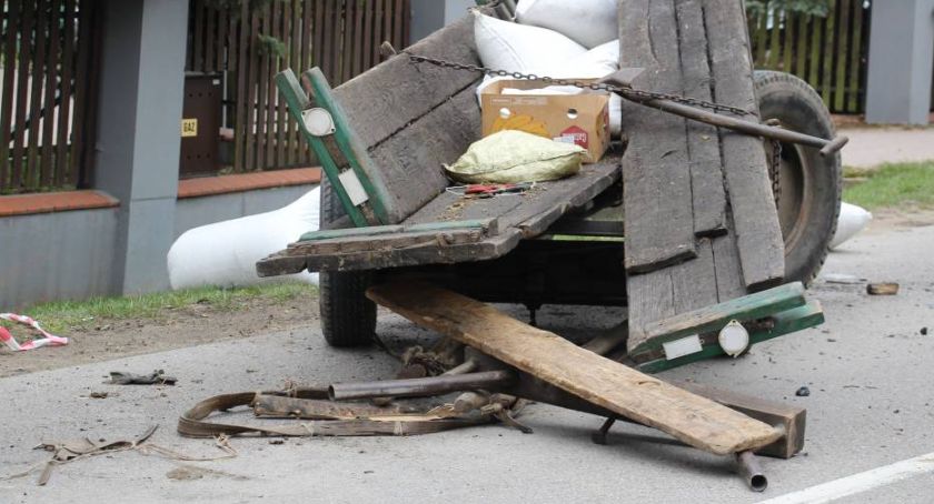 VW uderzył w furmankę. Woźnica nie żyje - AKTUALIZACJA [foto]