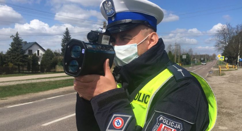 Kontrole policji na DK63