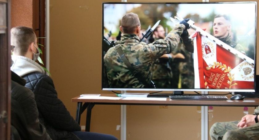 Kwalifikacja wojskowa pierwszym krokiem do służby w WOT