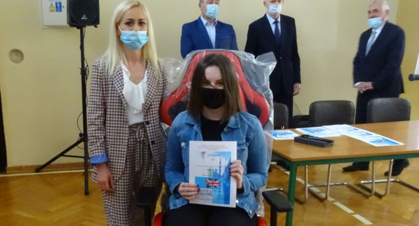 I finał Powiatowego Zambrowskiego Konkursu „English Expert” [foto]