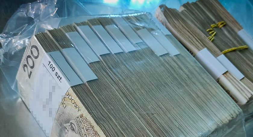 Aresztowano 5 osób podejrzanych o wyłudzenie dotacji z budżetu Unii Europejskiej [FOTO+VIDEO]