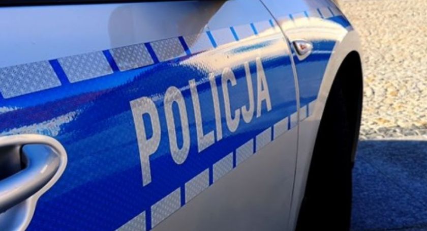 Nietrzeźwy spowodował kolizję i wezwał policję
