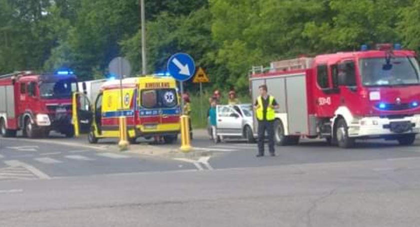 Wypadek na skrzyżowaniu ul. Łomżyńskiej z Polową [FOTO]