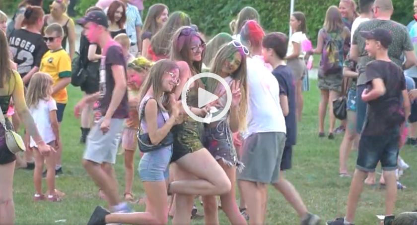 Przeżyjmy to jeszcze raz: Festiwal Kolorów w Zambrowie [VIDEO]