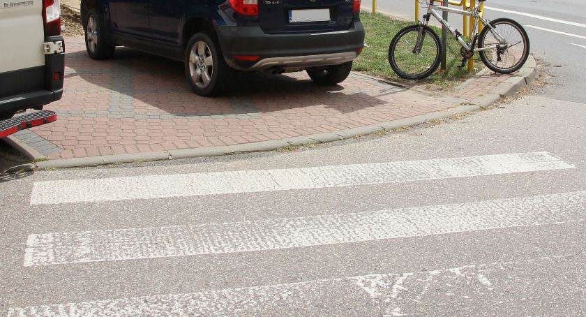 Parkuj z głową! Zobacz, jak nie zostawiać samochodu! [FOTO]