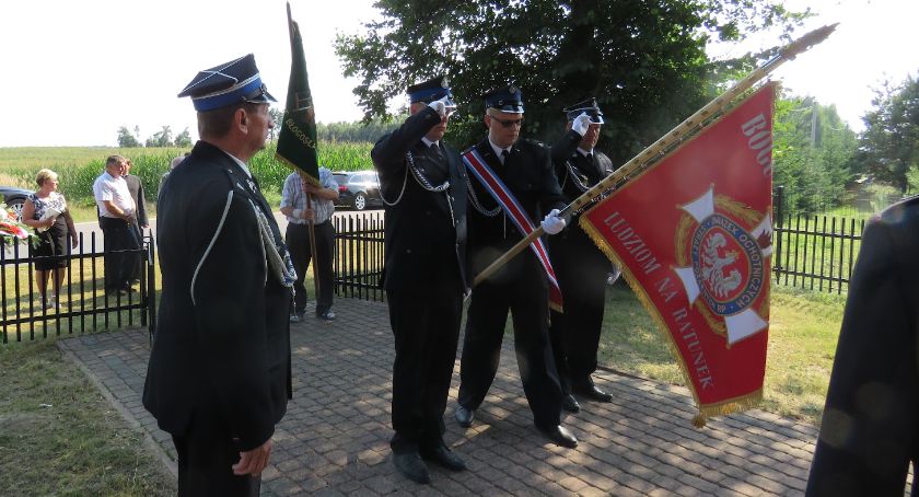 Upamiętnili ofiary tragicznych wydarzeń podczas pacyfikacji wsi Czarnowo-Undy [FOTO]