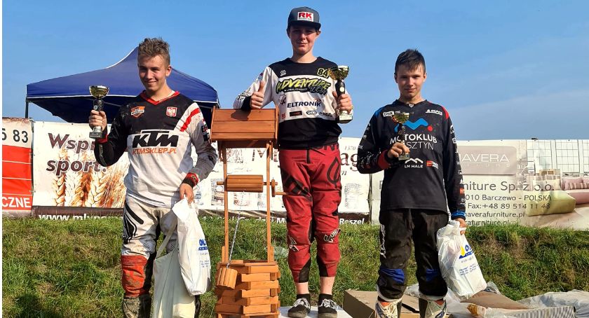 14-letni Bartosz Baczewski na podium w zawodach motocrossowych [FOTO]
