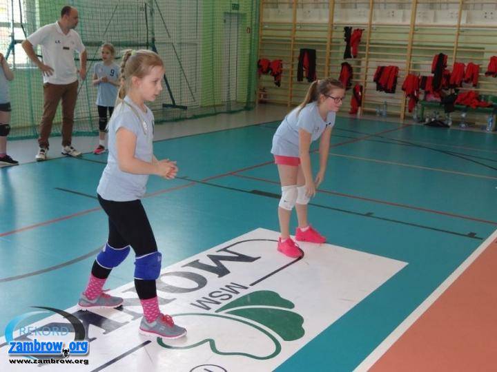 Dziewczęta z „Rekordu” awansowały do finału wojewódzkiego 