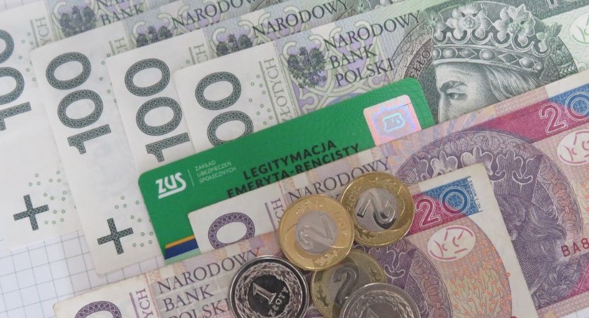 Złe wieści dla wcześniejszych emerytów. Od września niższe limity dorabiania do emerytury i renty