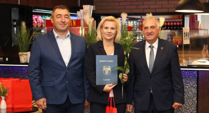 Nauczyciele z miejskich placówek oświatowych otrzymali awanse zawodowe [FOTO]