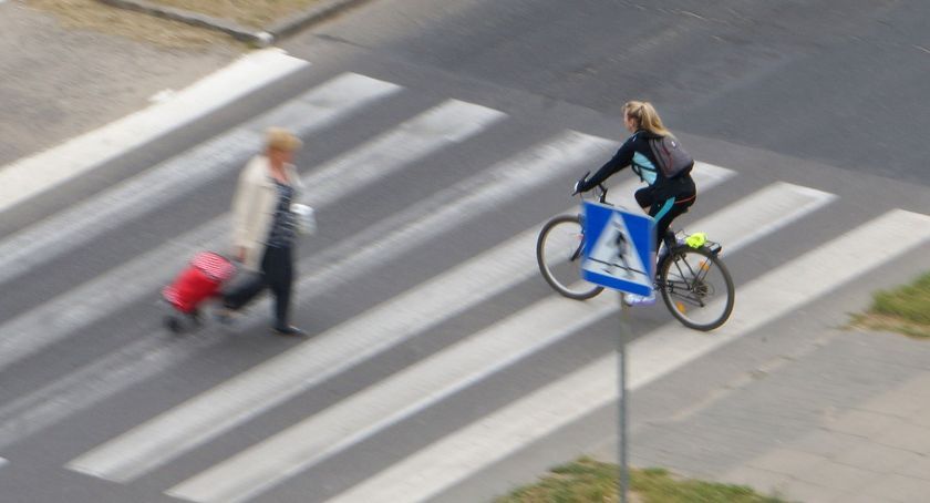 Uwaga! Policjanci sprawdzą dziś zachowania kierowców względem rowerzystów i pieszych