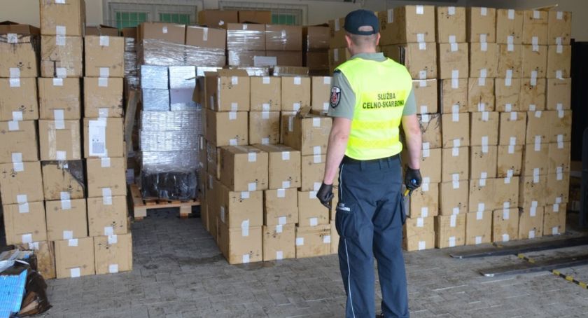 Próba przemytu papierosów w kolejowych cysternach z żywicą  [FOTO+VIDEO]