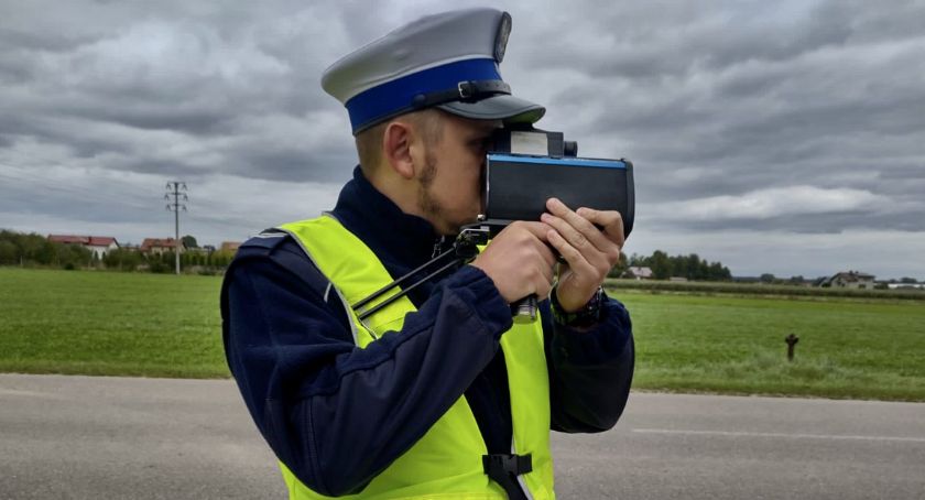 Pędził 107 km/h w terenie zabudowanym