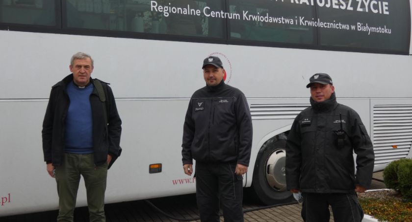Funkcjonariusze Zakładu Karnego w Grądach-Woniecku przyłączyli się do Akcji Honorowego Krwiodawstwa [FOTO]