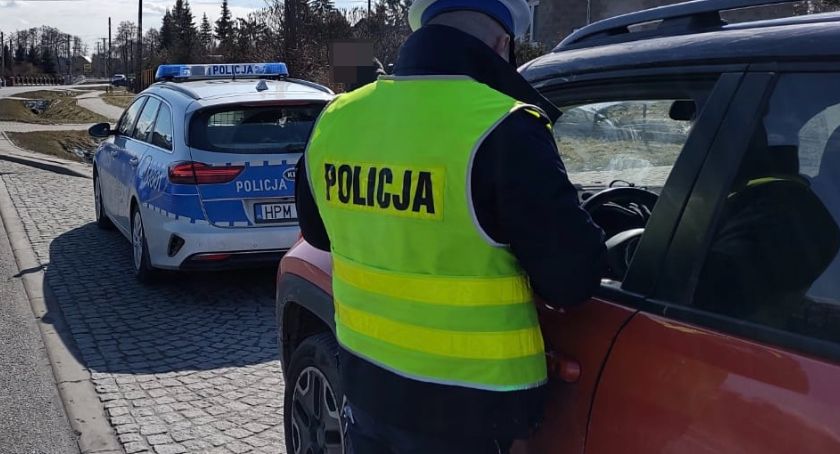 Jechał ponad 160 km/h. Na dodatek bez uprawnień
