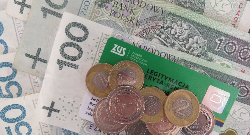 ZUS: Ponad 6,5 tys. „czternastek” w Podlaskiem jeszcze w październiku 