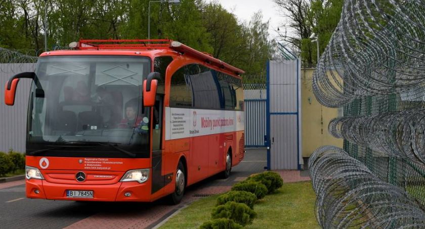 Służba Więzienna z Czerwonego Boru wspiera banki krwi