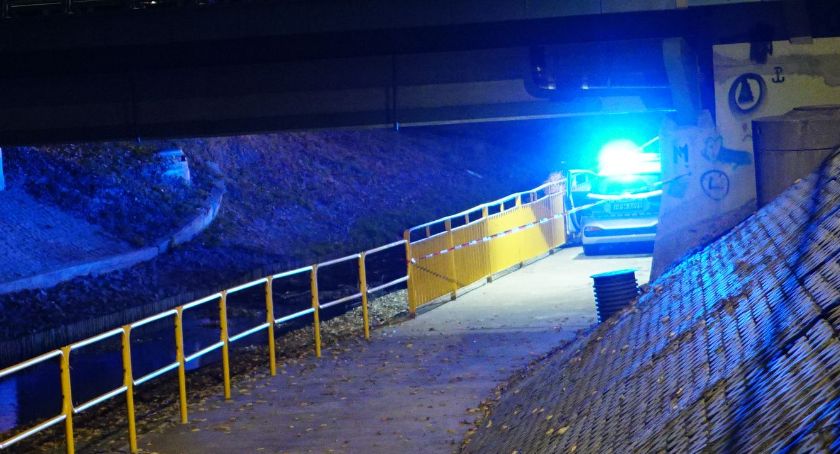 Niewybuch pod mostem w Zambrowie [FOTO]