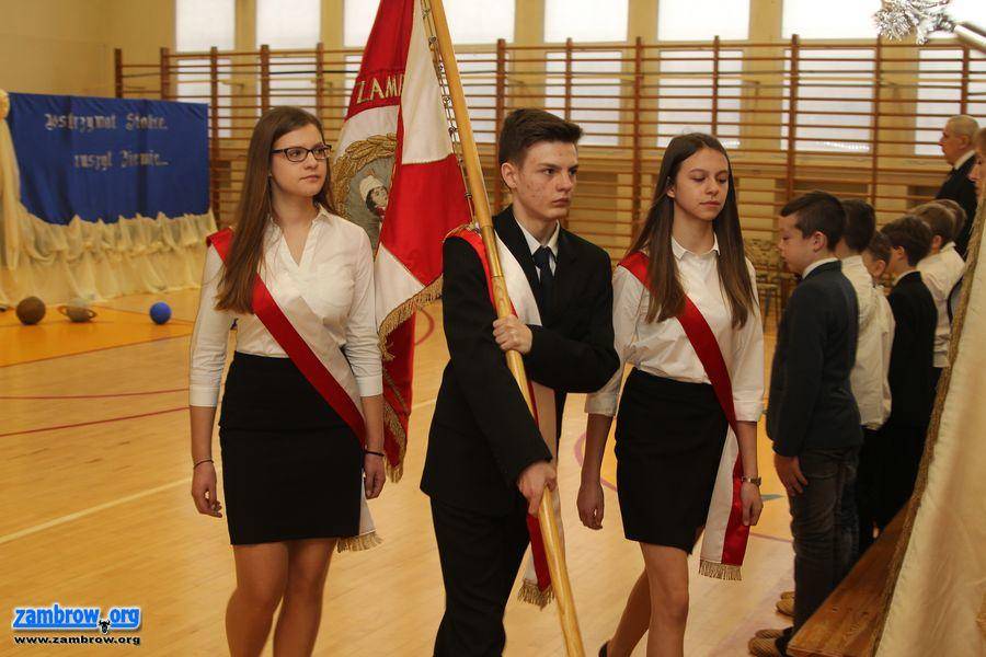 Uczniowie „Piątki” obchodzili święto patrona szkoły [foto]